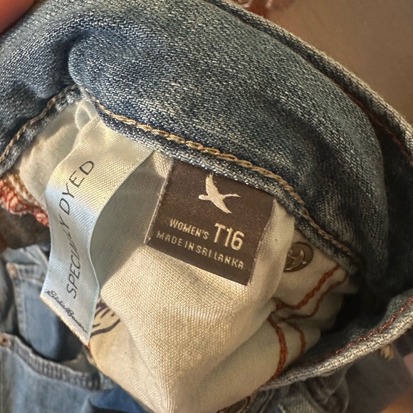 Women’s Tall patterned Eddie Bauer jeans - Picture 4 of 4